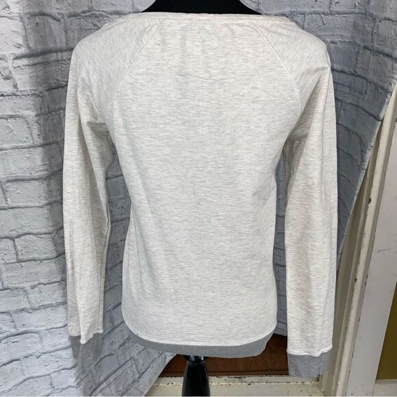 Champion NWOT Longsleeve Crewneck sweatshirt grey sz small women - Picture 10 of 10